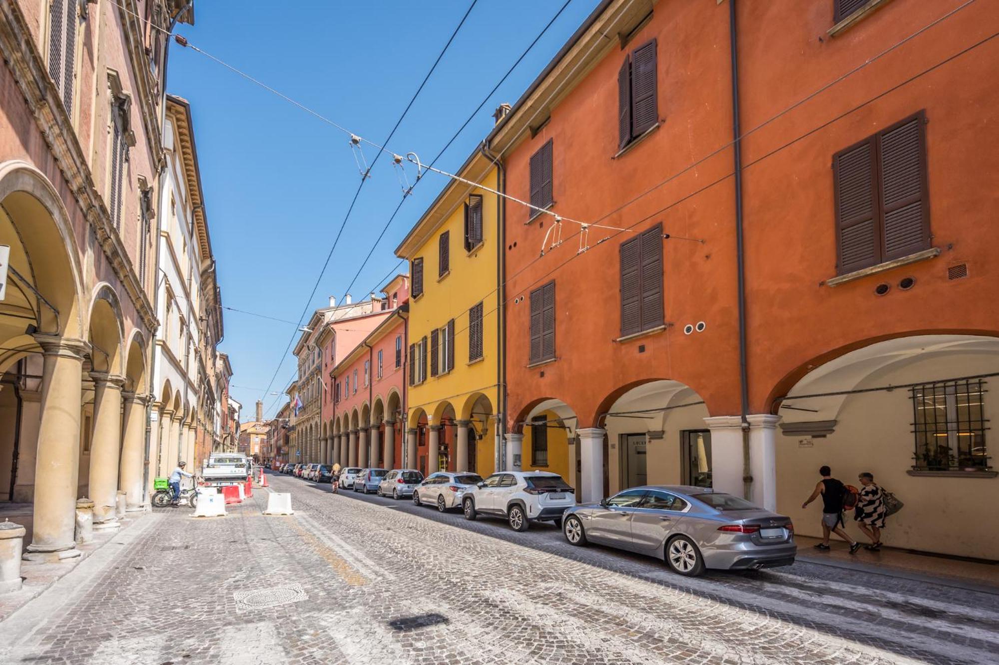 Ab Plus - Via Santo Stefano 62 Bologna Exteriör bild