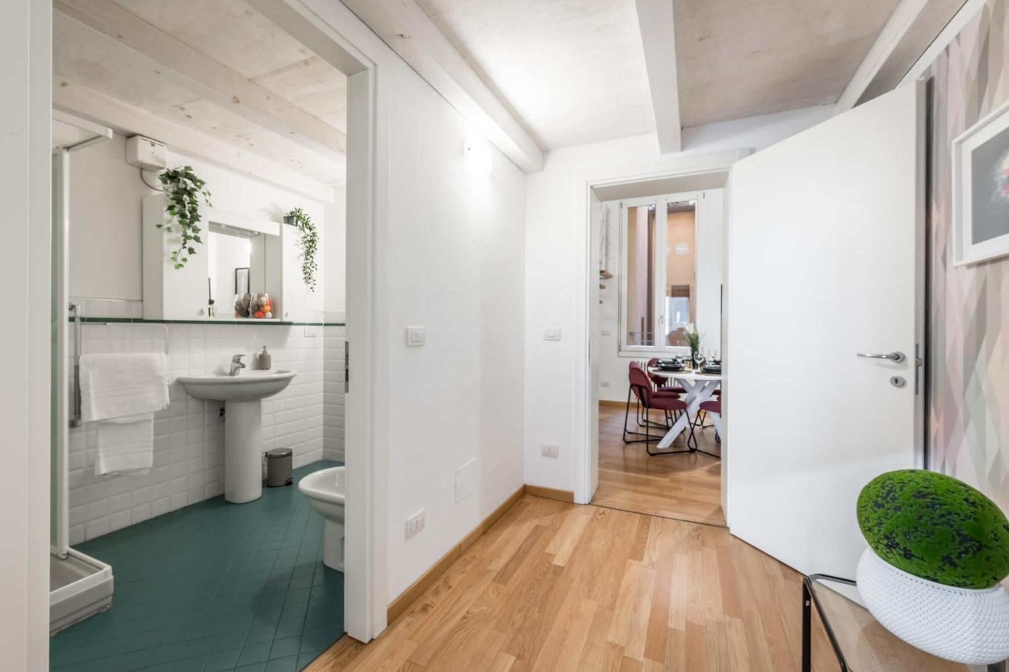 Ab Plus - Via Santo Stefano 62 Bologna Exteriör bild